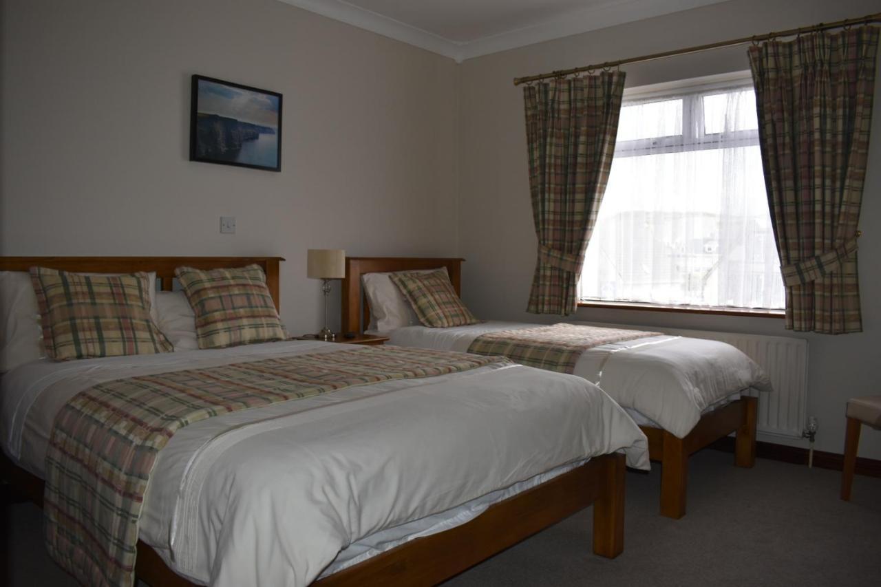 Cois Farraige Bed & Breakfast Lahinch Exterior photo