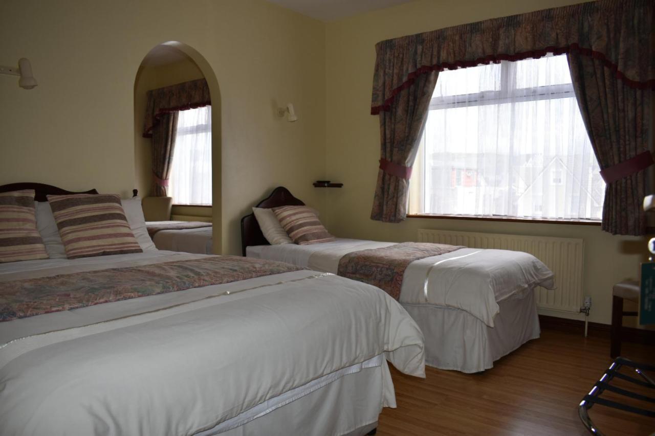 Cois Farraige Bed & Breakfast Lahinch Exterior photo